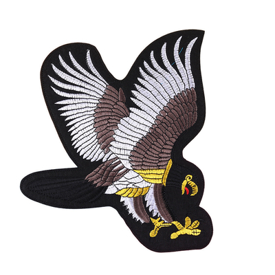 O motociclista bordado remenda o ferro feito sob encomenda no remendo para revestimentos Logo Patches For Clothing fantástico