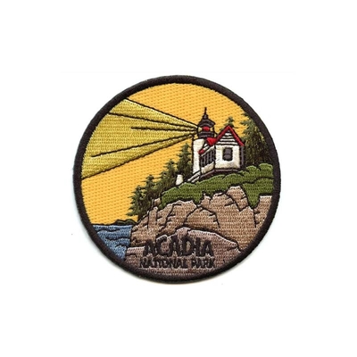 China Fabrica bordada de tecido Twill Custom bordado Saco Jaqueta Ferro em Patches